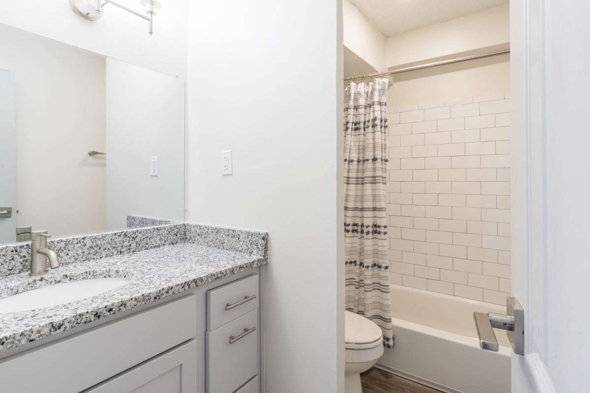 Gallery Apartments Near Overton Square Memphis